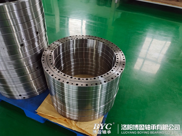 1629078595619371.jpg 交叉滾子軸承的應(yīng)用.jpg